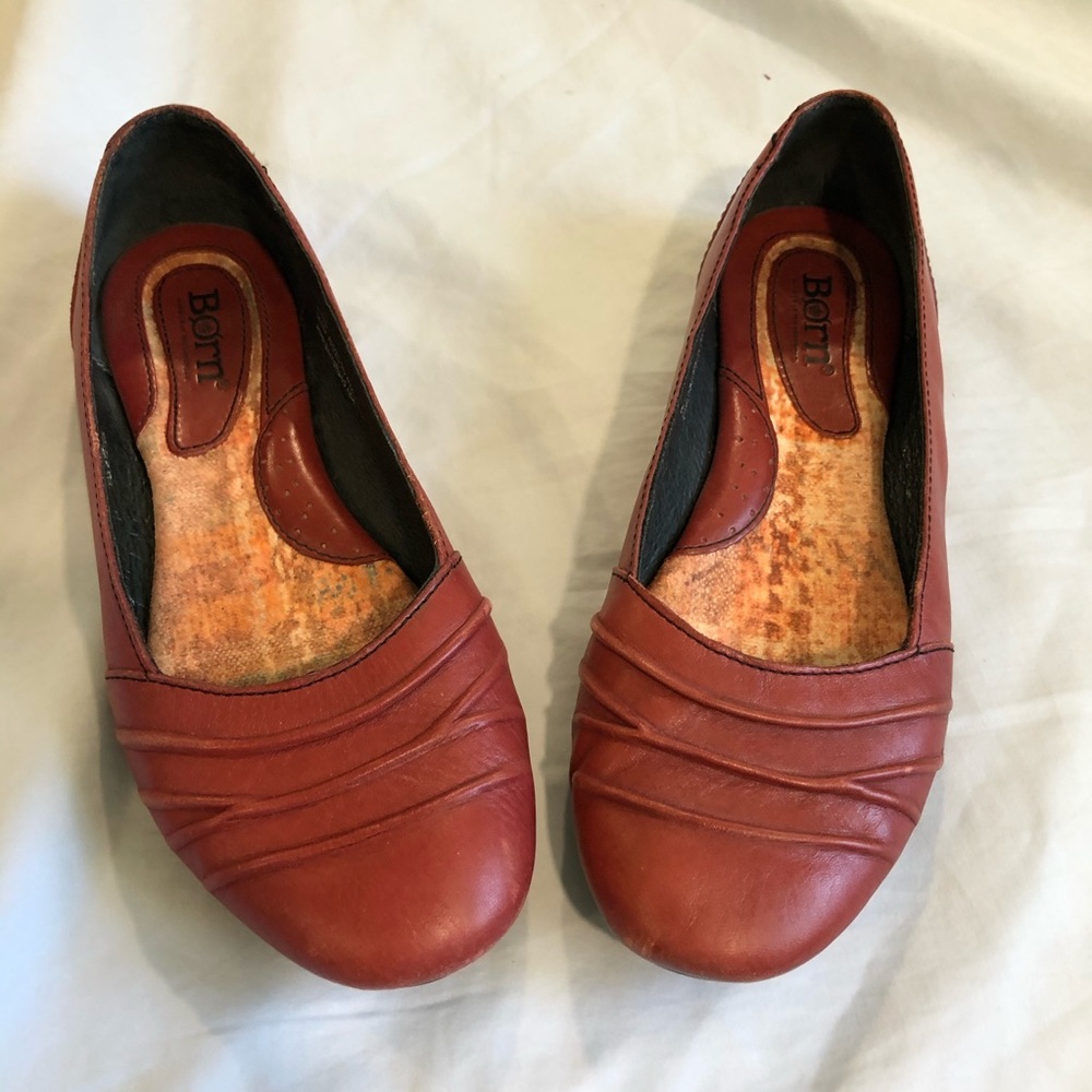 Born red/burgundy flats